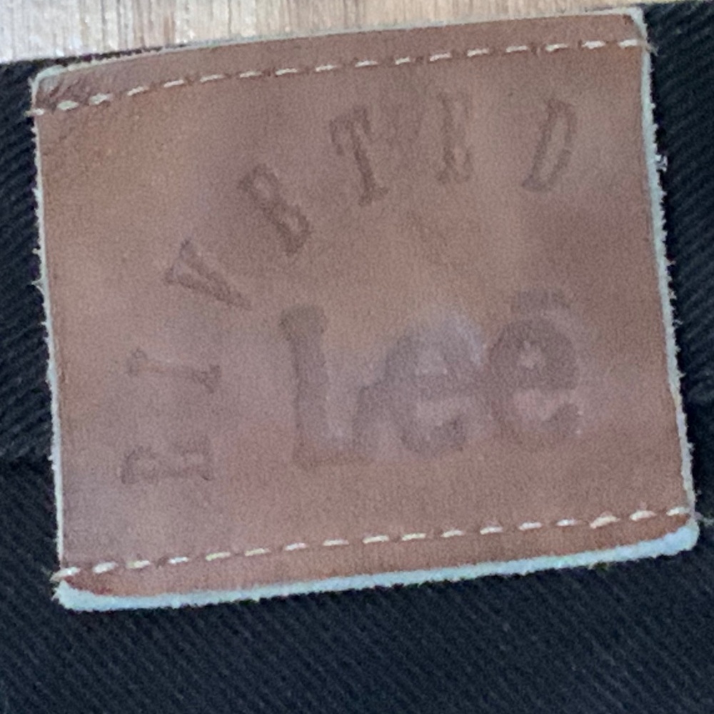 Lee Black Riveted Jeans - Picture 4 of 6